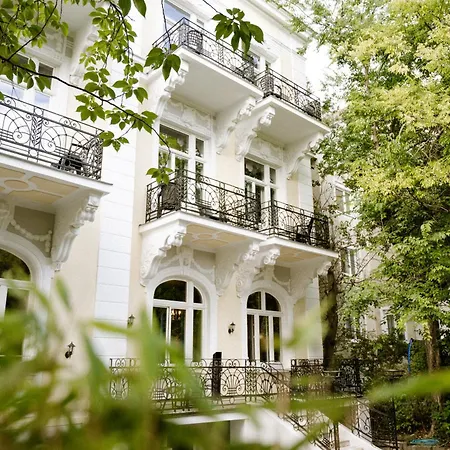 Hideauts Hotels Villa R-3